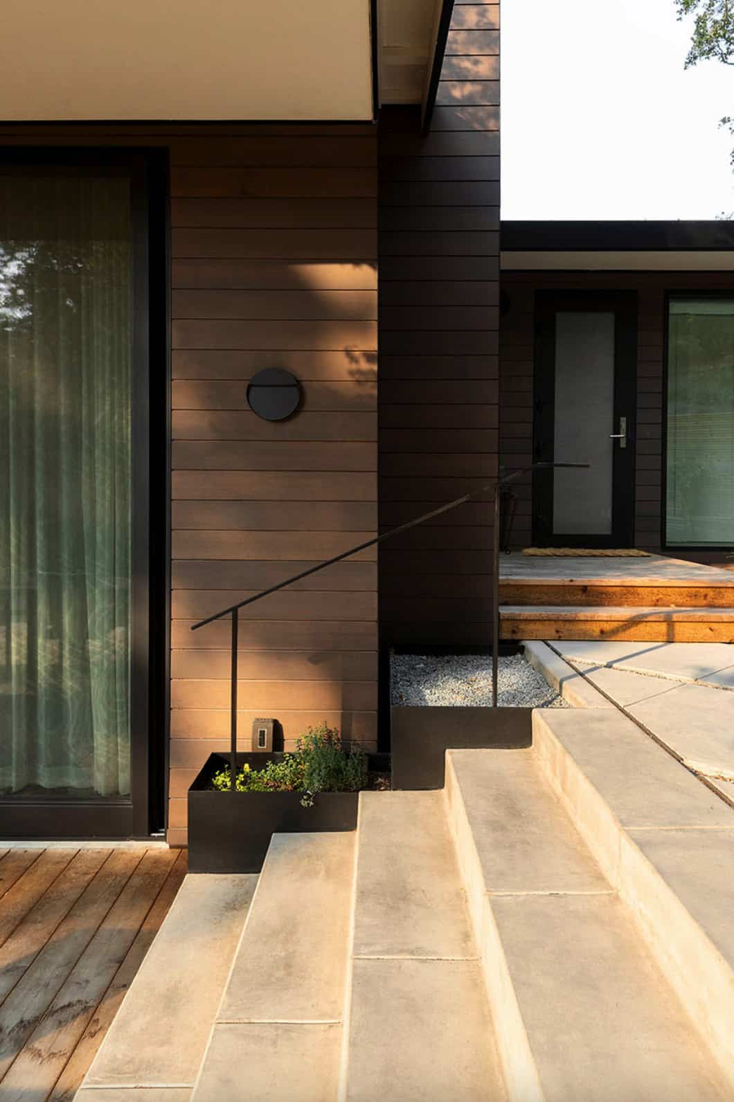 modern-home-exterior-with-steps