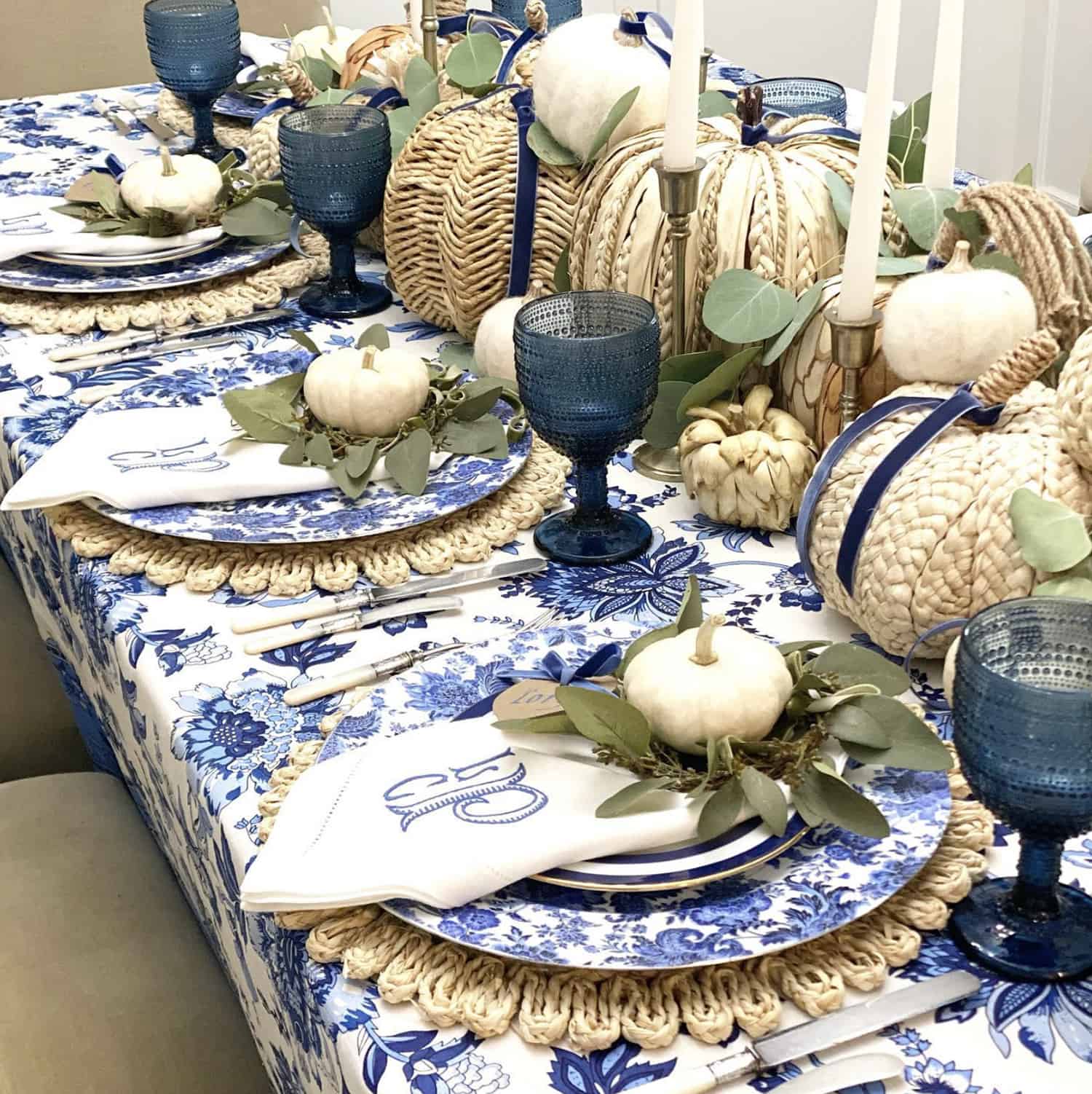 blue-and-white-fall-table-decor