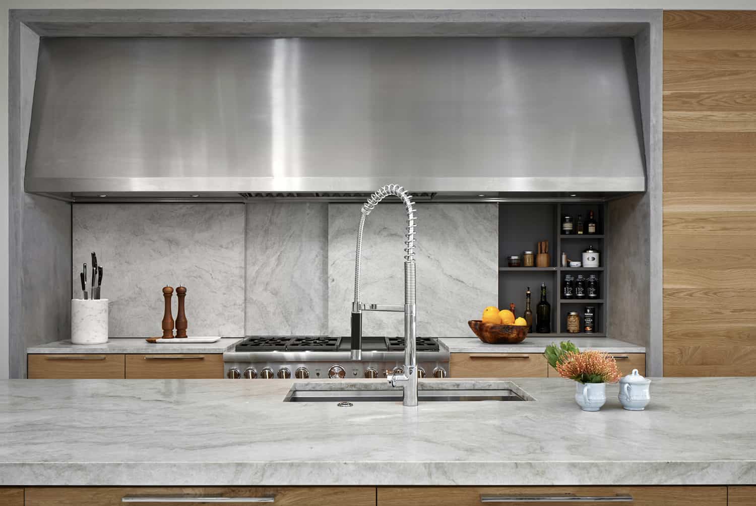 modern-kitchen-backsplash-detail