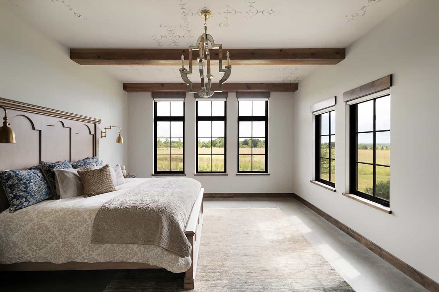 tuscan-style-bedroom