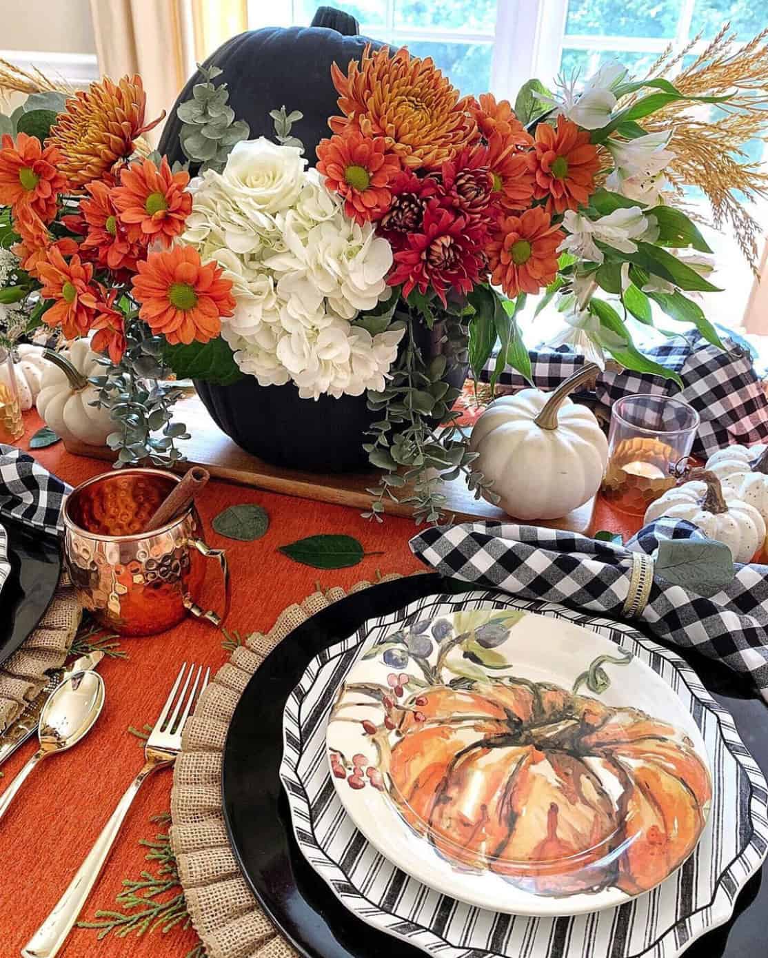 black-pumpkin-with-flowers-table-centerpiece
