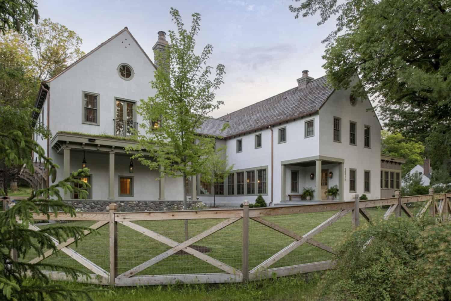 modern-european-cottage-style-home-exterior