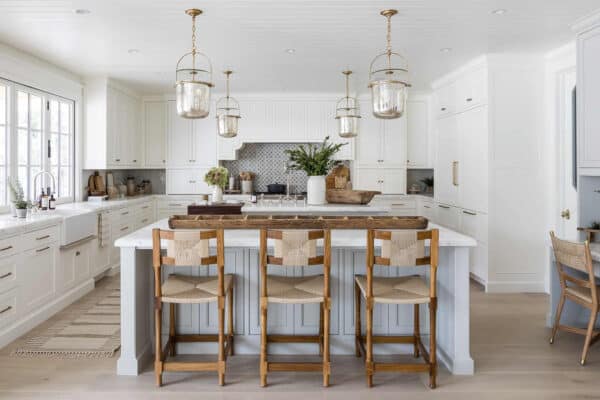featured posts image for See an absolutely stunning traditionally styled home in Laguna Hills