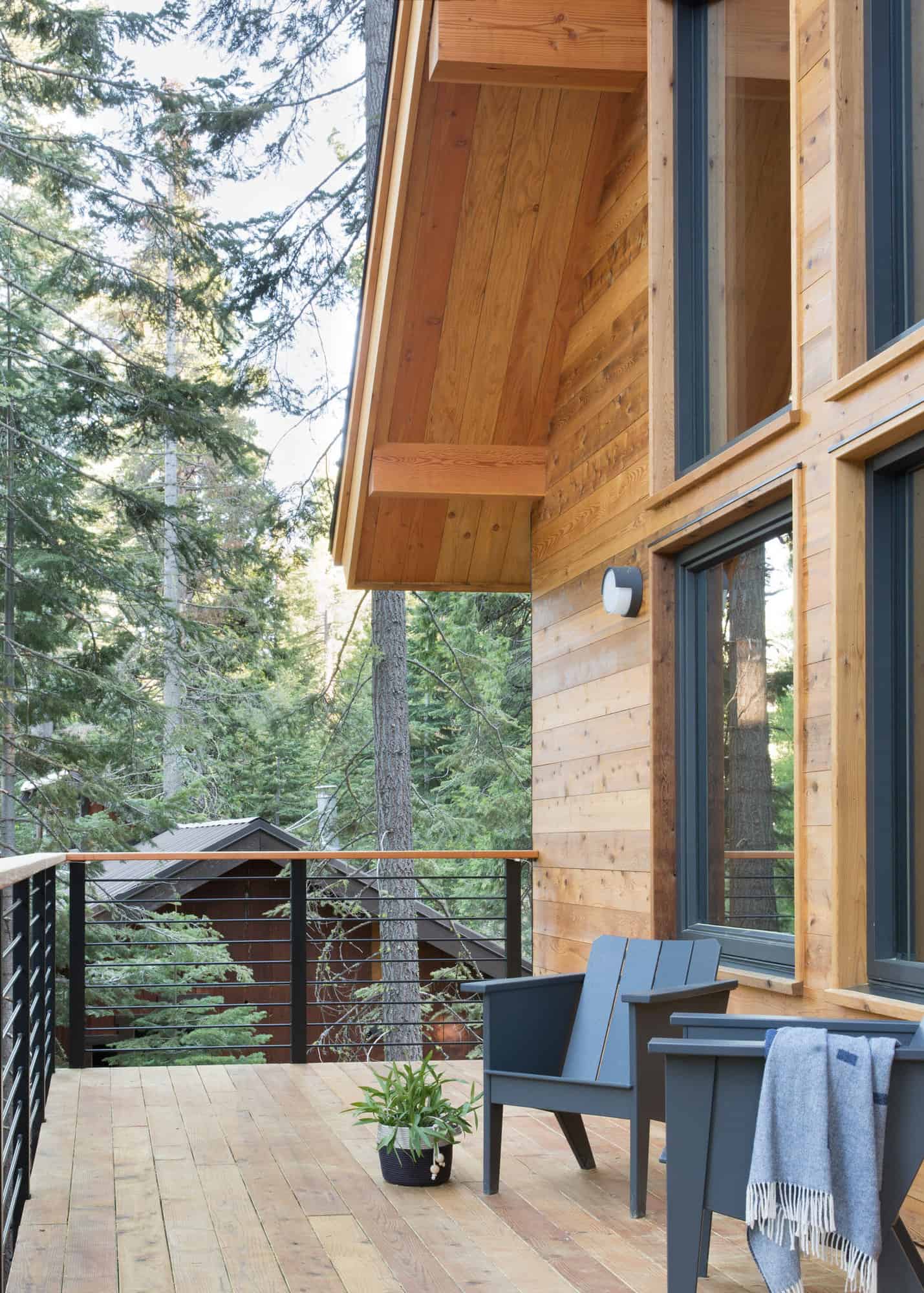 modern-cabin-exterior-deck