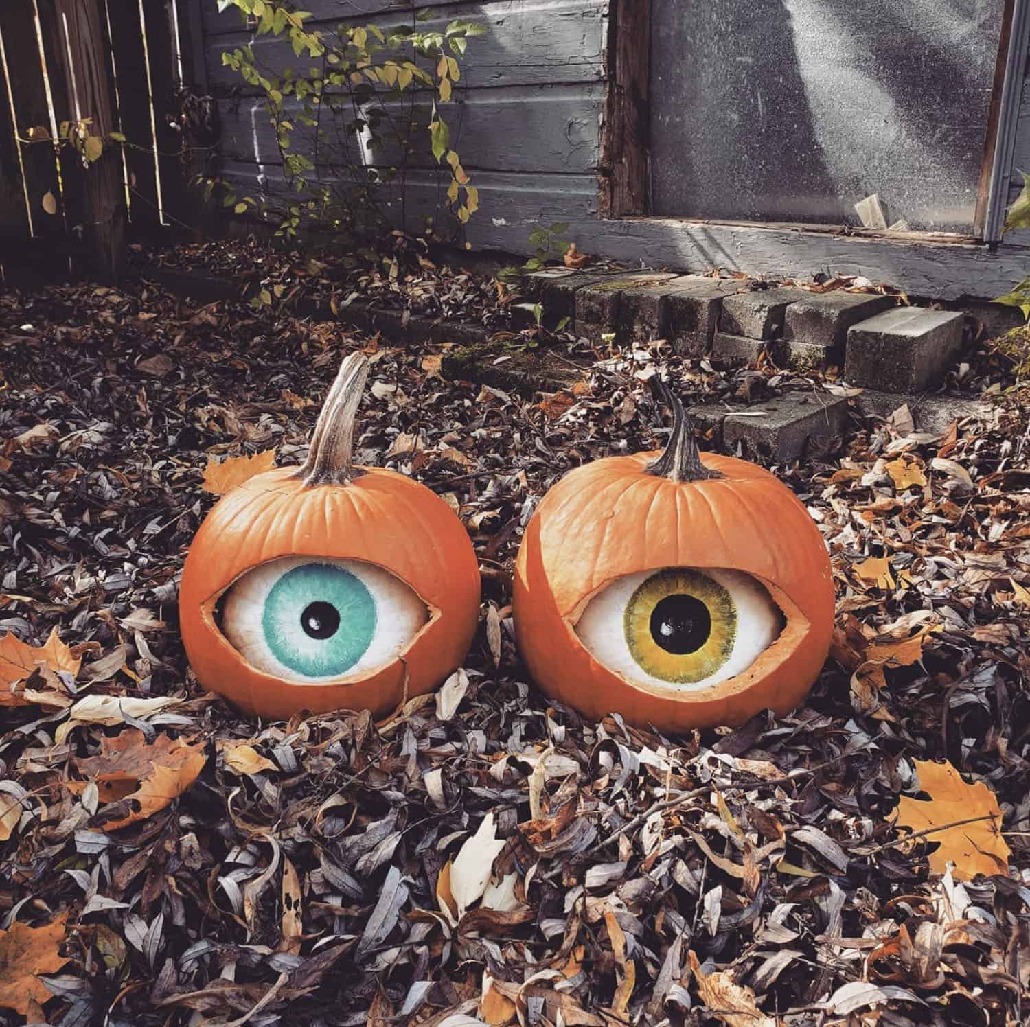 scary-pumpkin-eyes