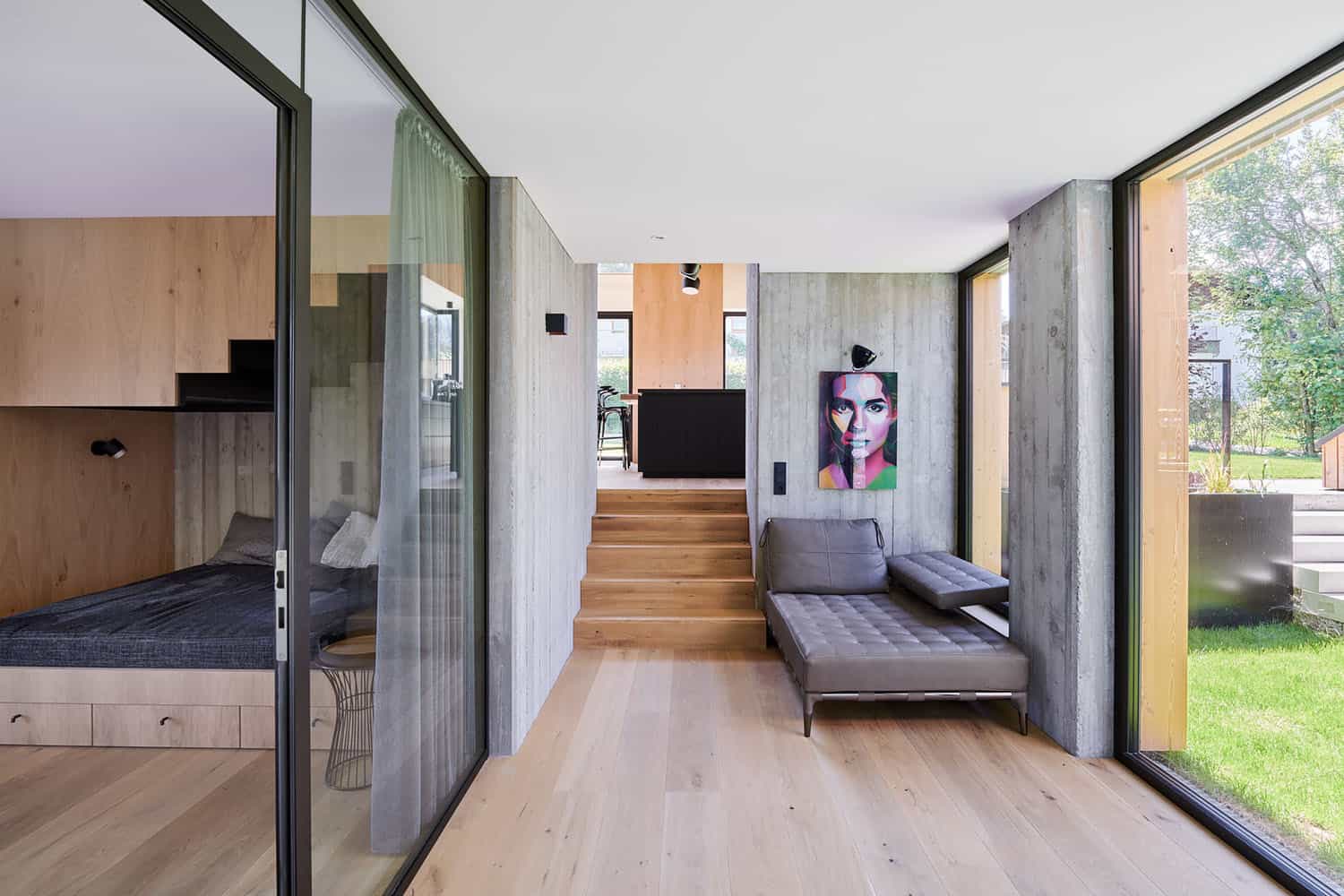 minimalist-hallway-window-seat