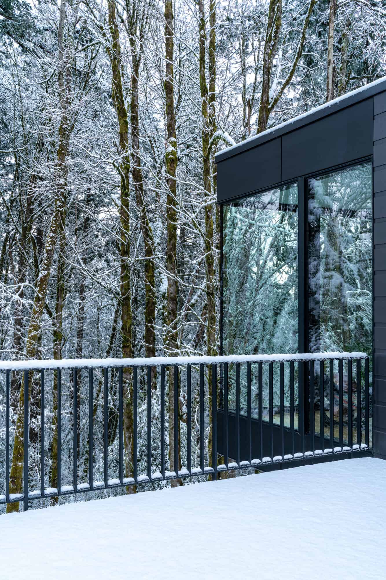 modern-balcony-with-snow
