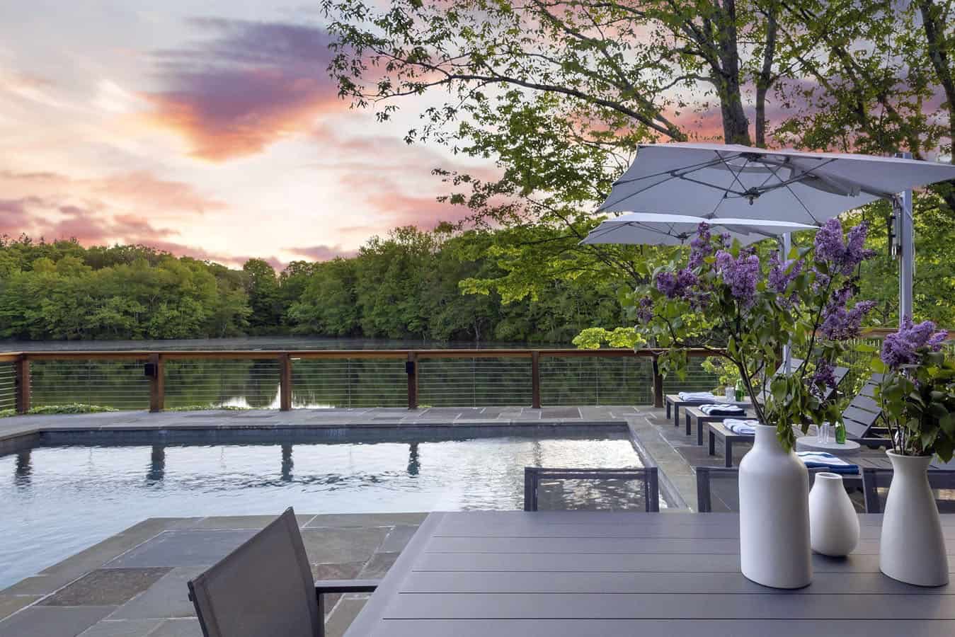 modern-lake-house-patio-water-view