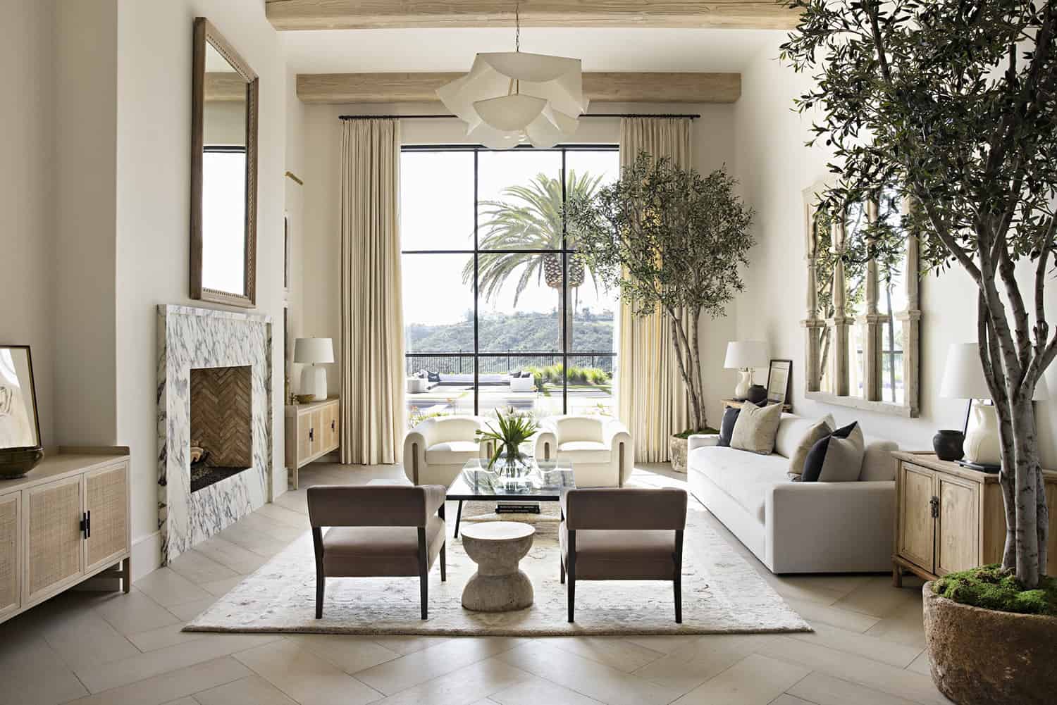 modern-mediterranean-style-living-room