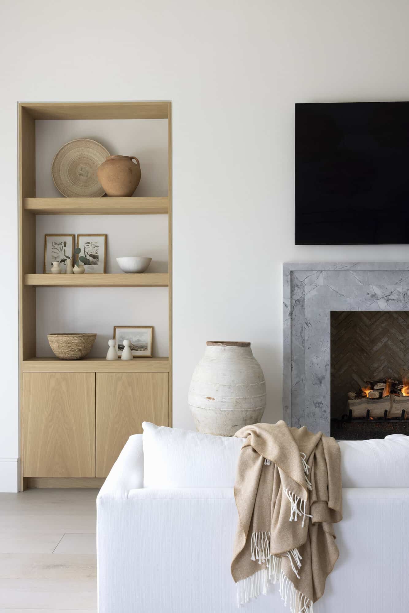 modern-mediterranean-style-bedroom-fireplace