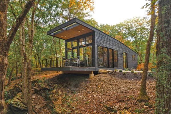 featured posts image for A modernist woodland retreat perched over the serene Hudson Valley