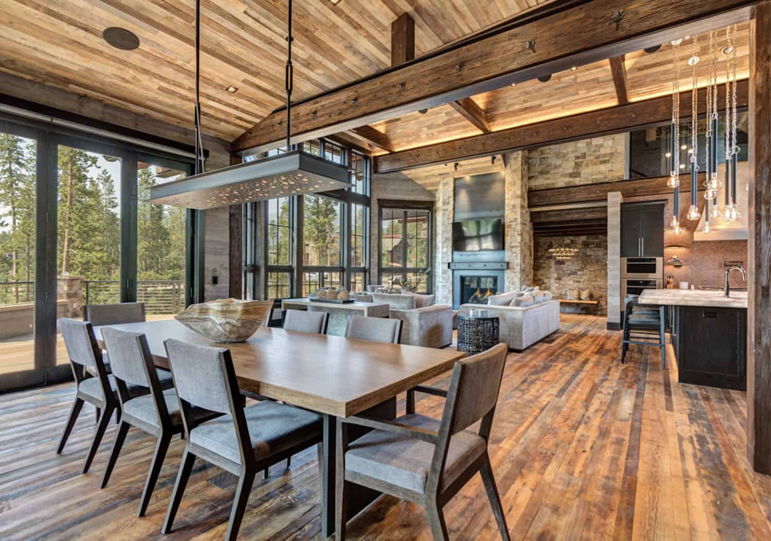 rustic-modern-colorado-mountain-dining-room