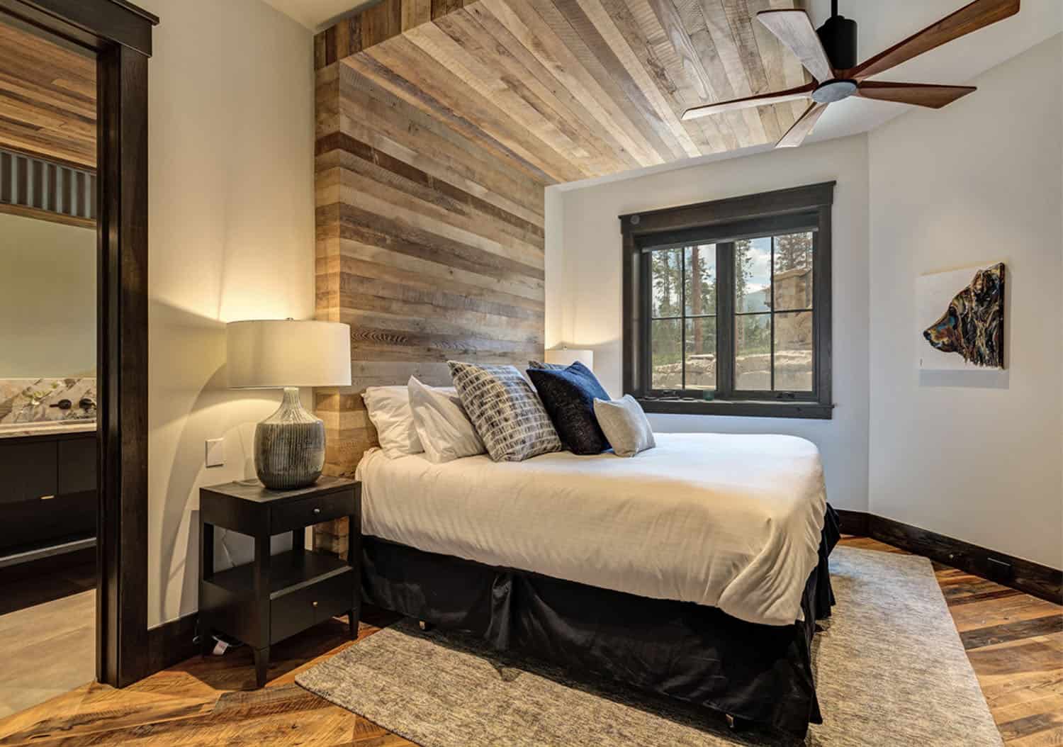rustic-modern-colorado-mountain-bedroom