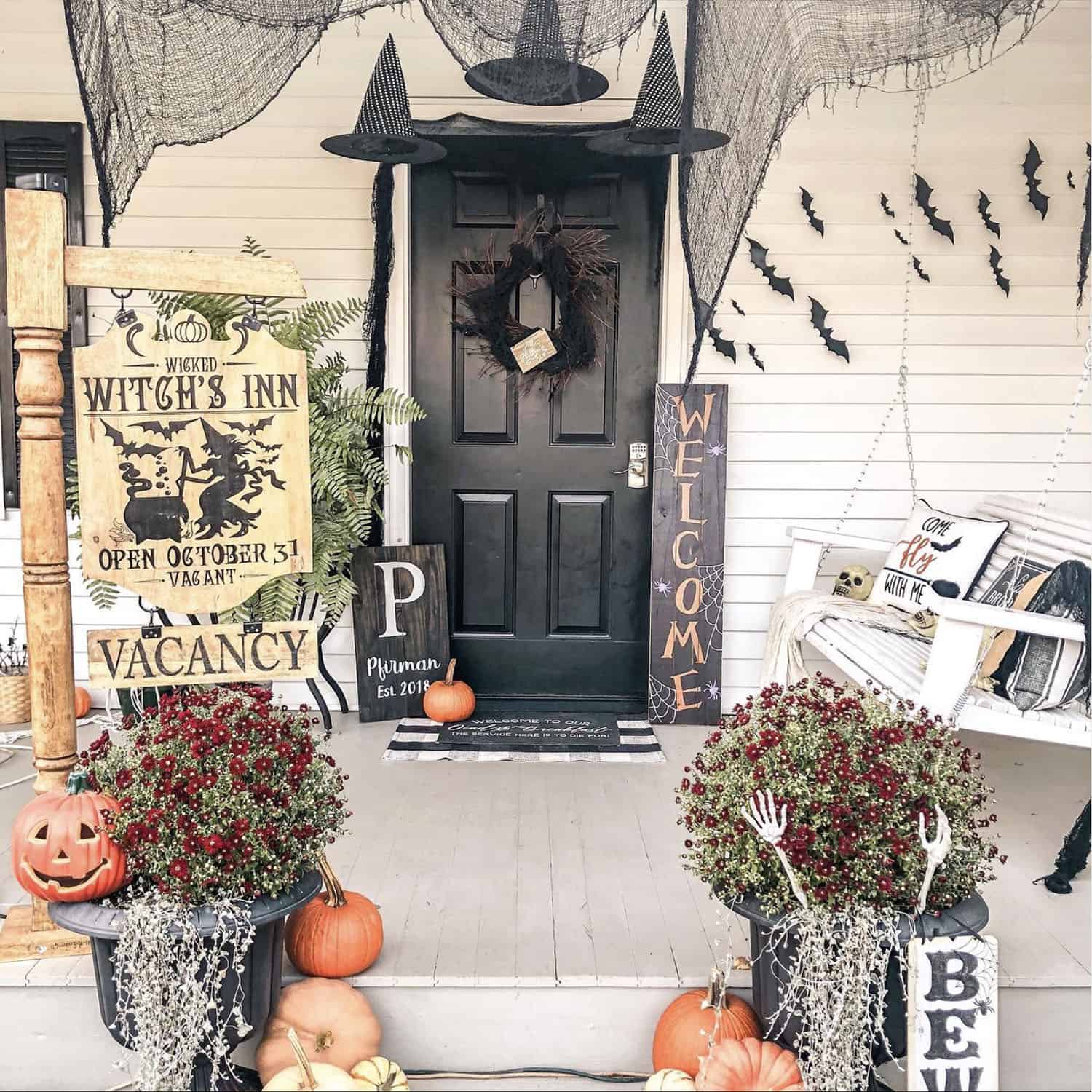wicked-witches-inn-halloween-decorated-door