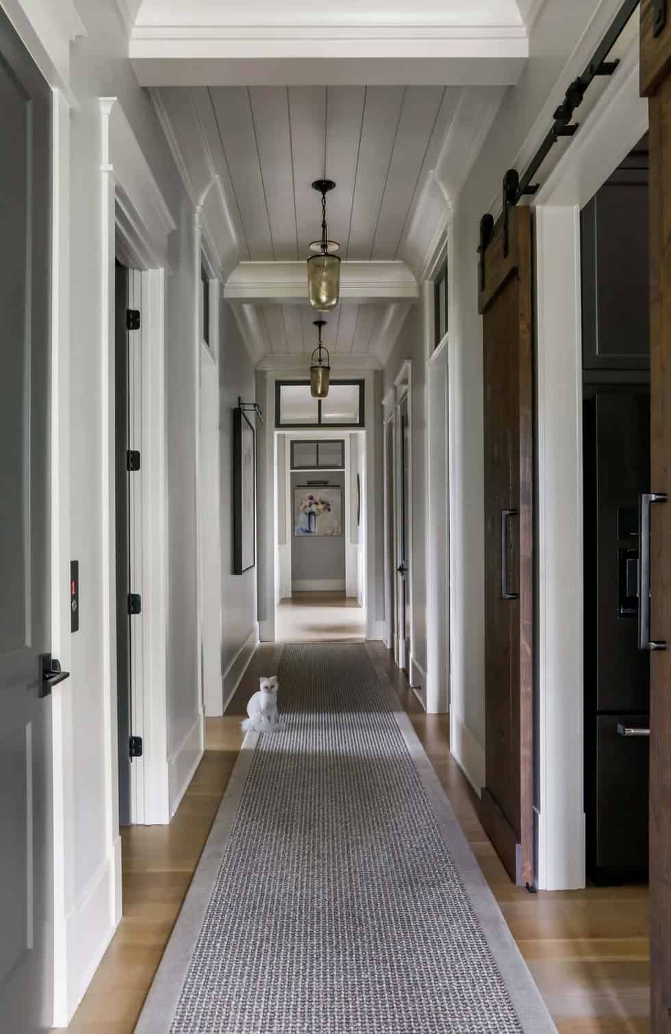 transitional-modern-farmhouse-hallway