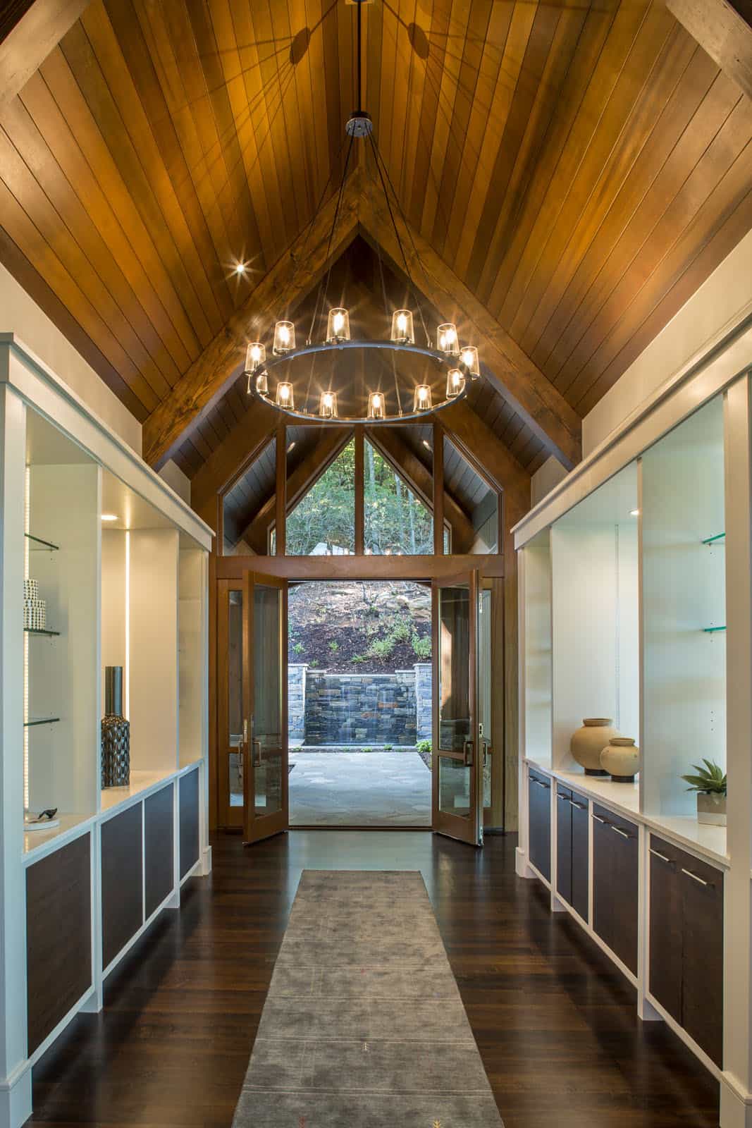 transitional-mountain-retreat-entry