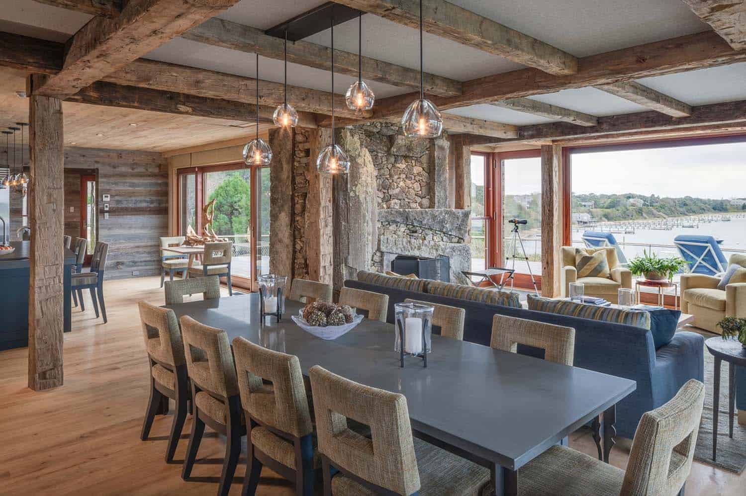 beach-house-dining-room