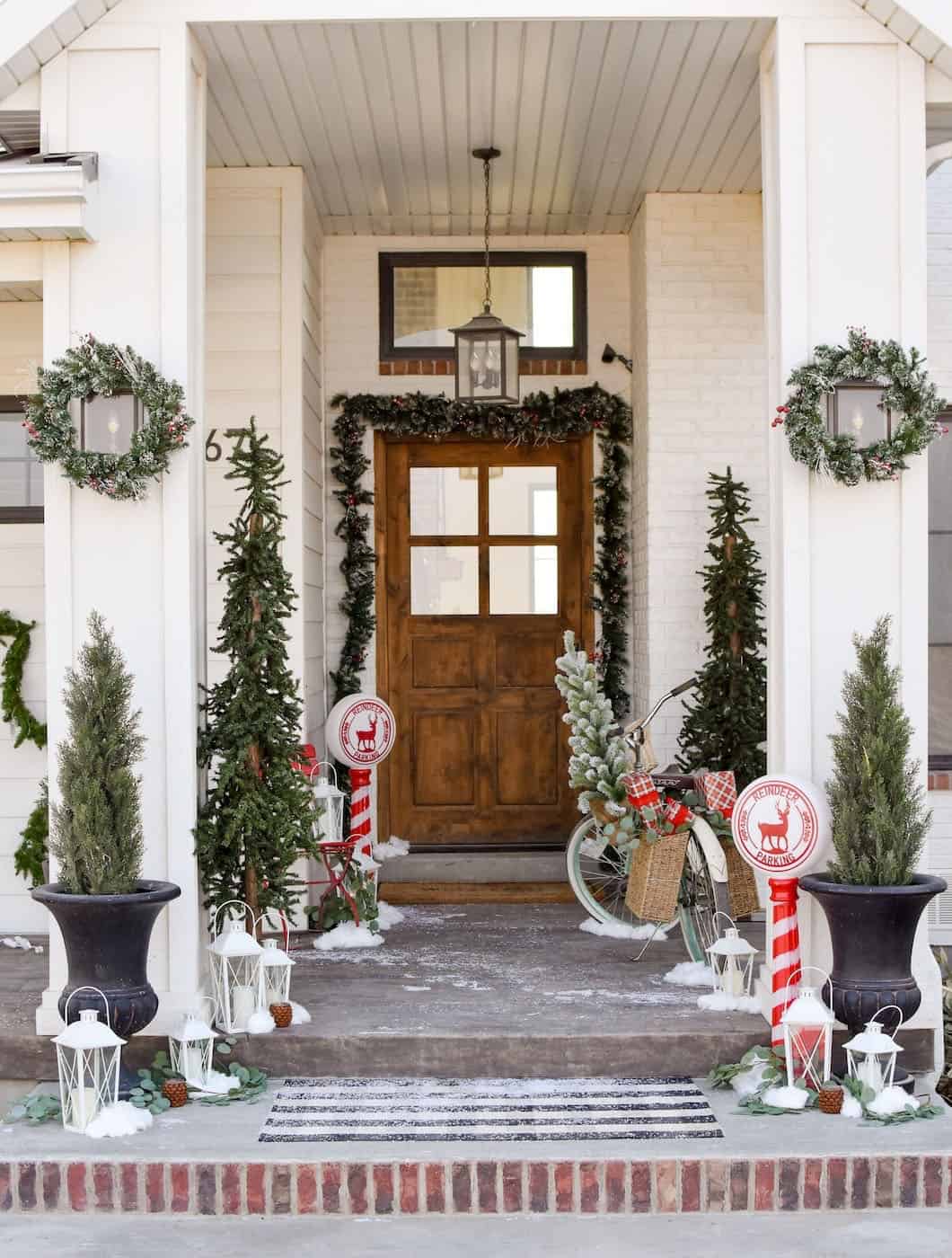 christmas-decorated-front-porch-woodland-winter-forest