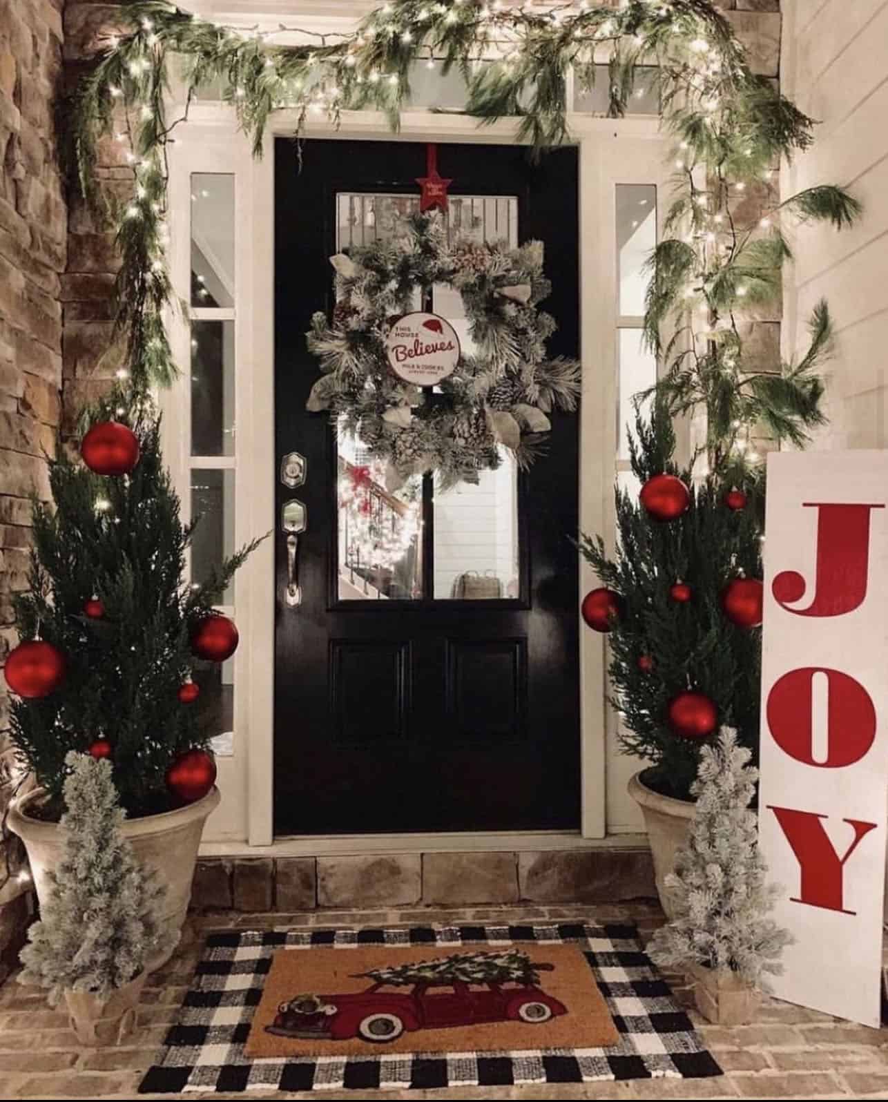 festive-christmas-decorated-front-porch