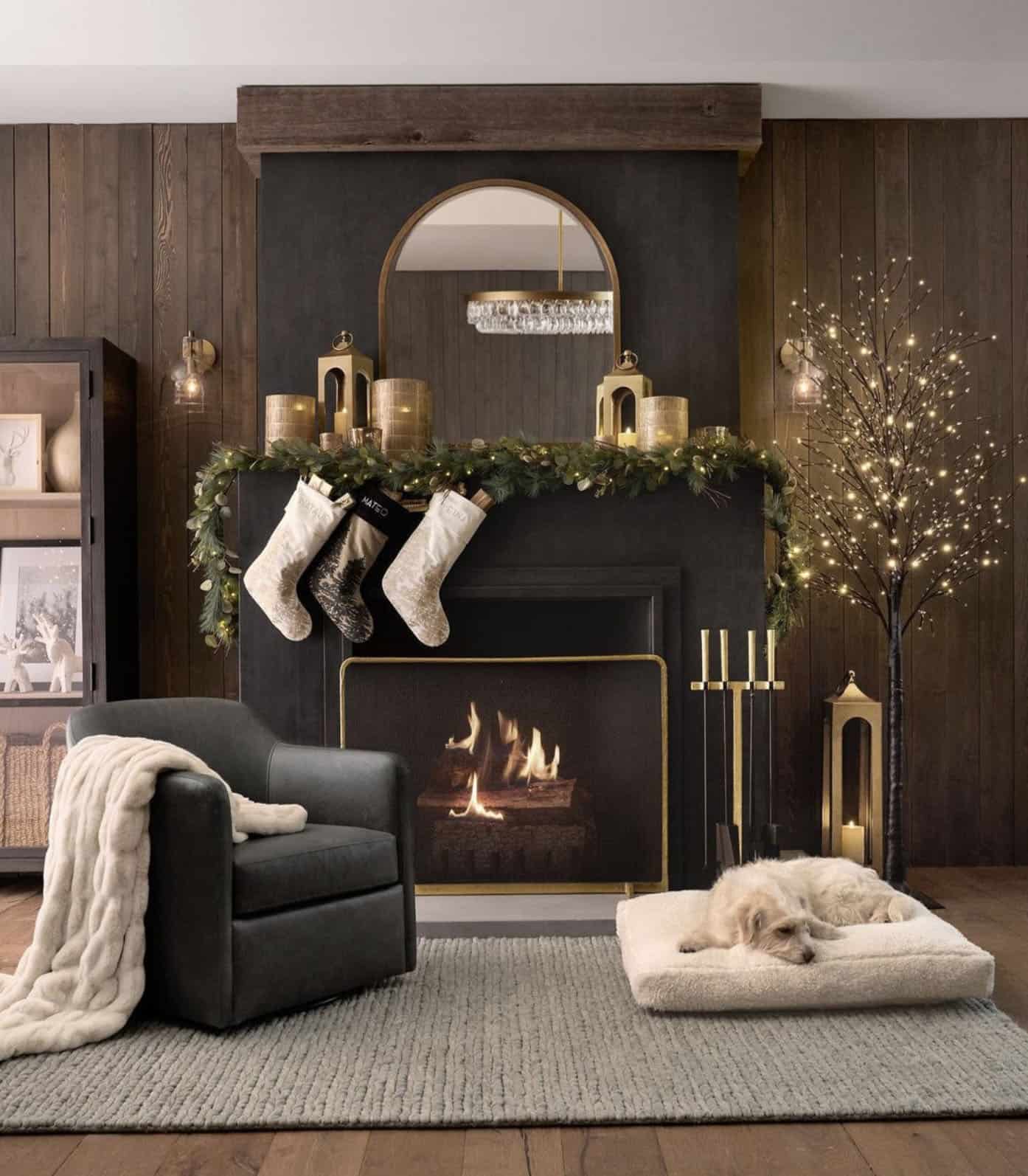 sophisticated-living-room-christmas-decorations