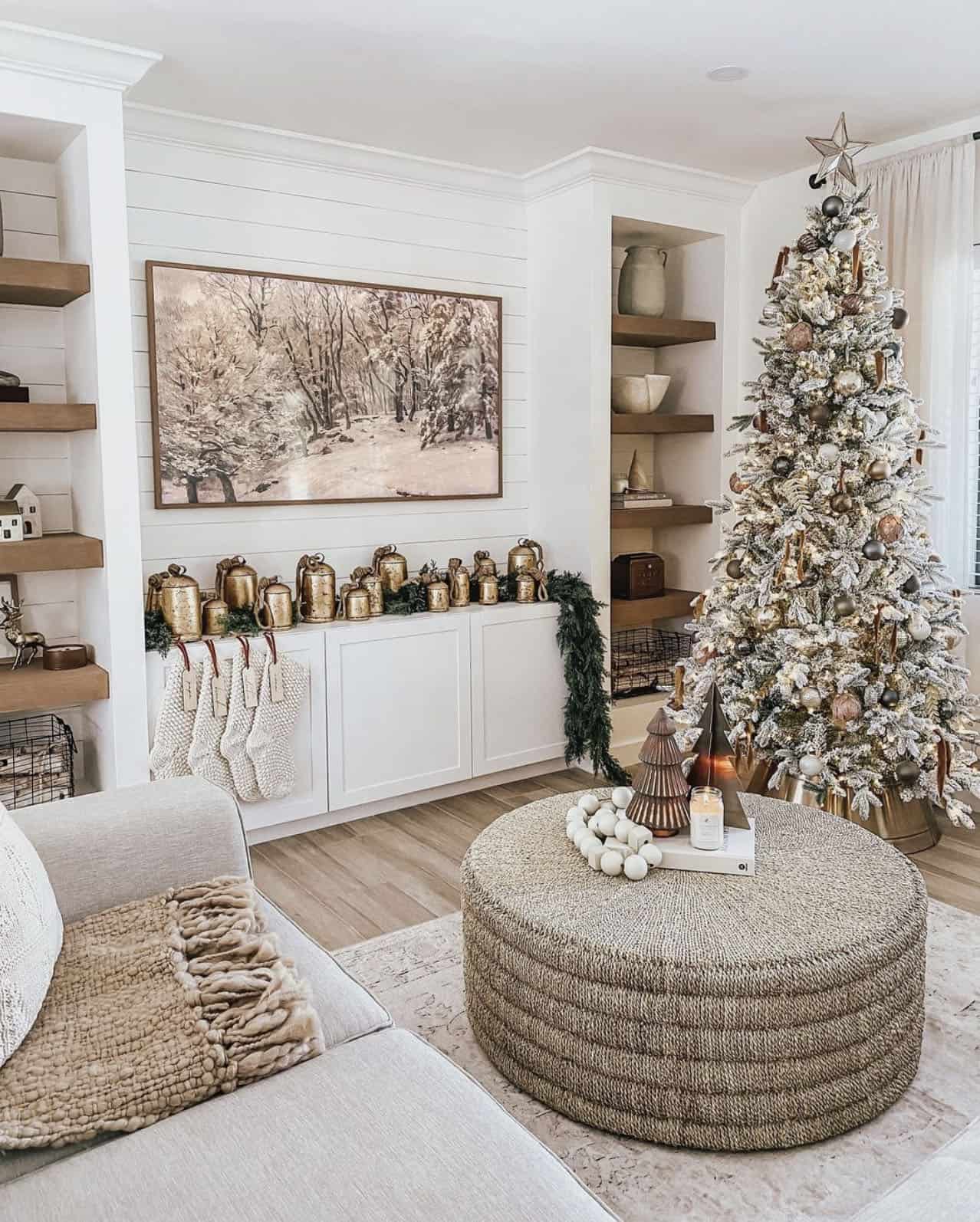 gorgeous-christmas-decorated-living-room-with-a-flocked-tree