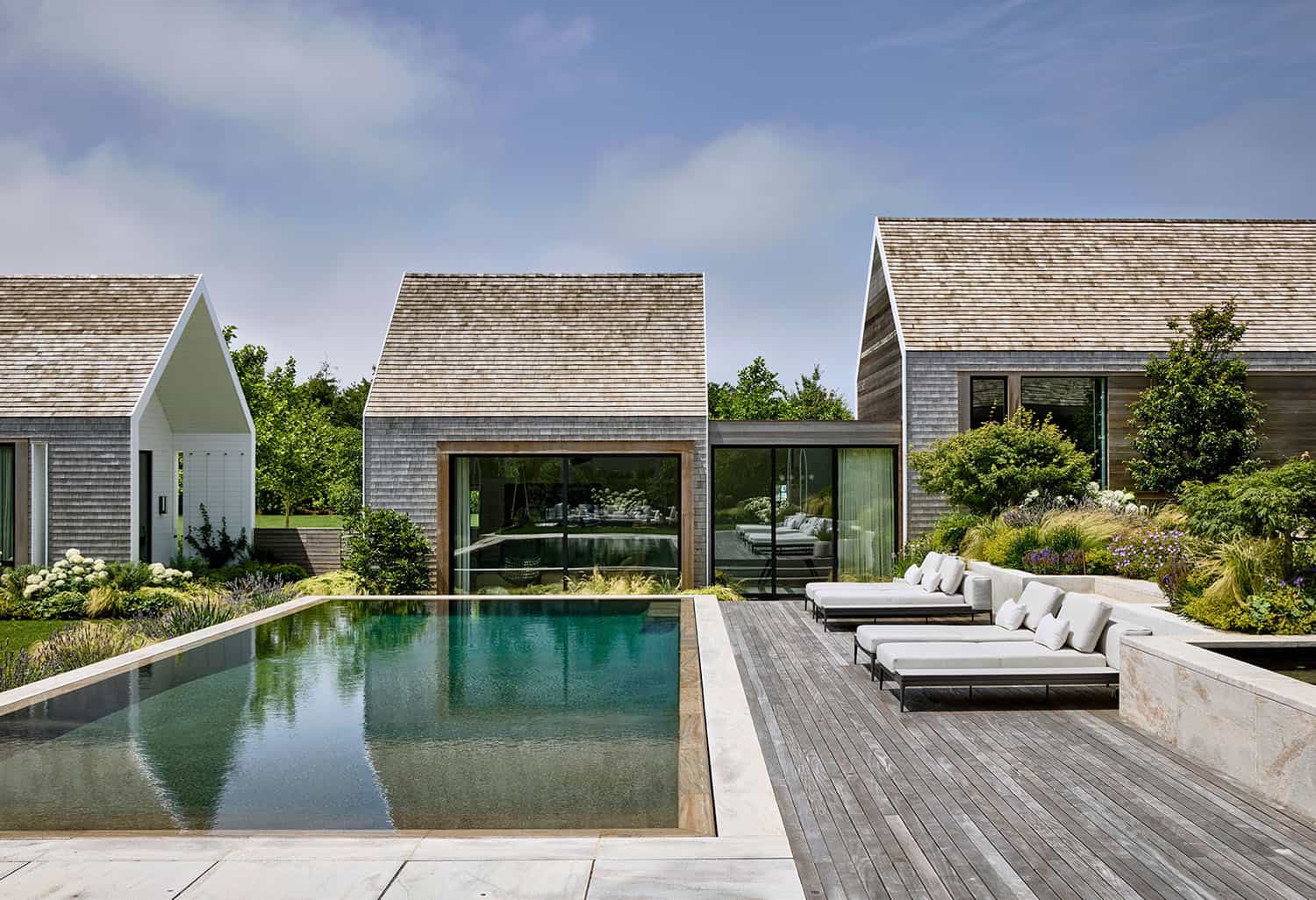 modern-courtyard-house-pool