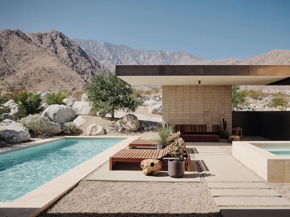 modern-desert-home-pool