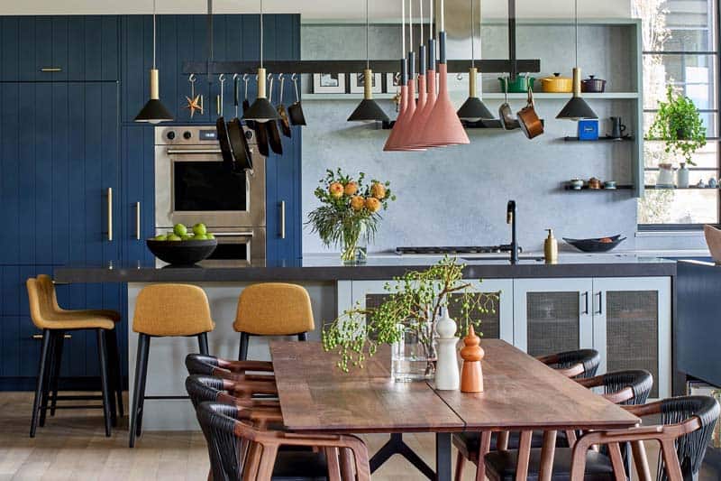 modern-farmhouse-kitchen-dining-table