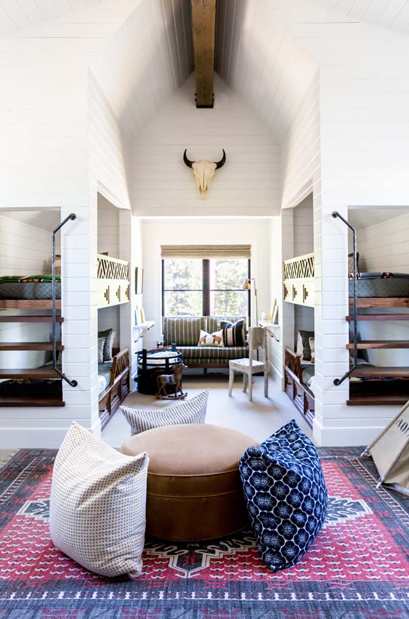 mountain-contemporary-bunk-bedroom