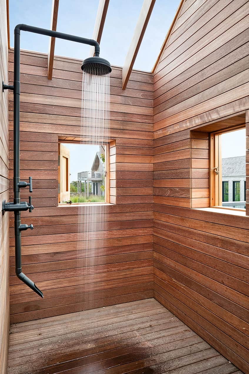 modern-beach-house-outdoor-shower