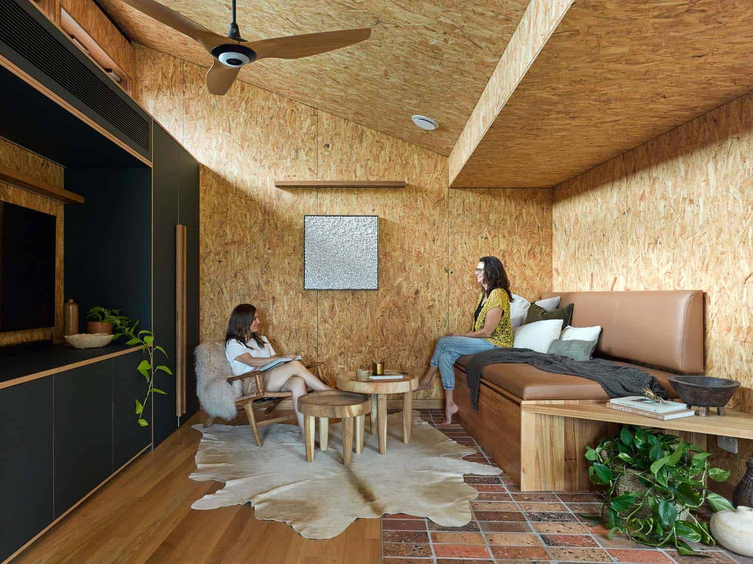 passive-house-modern-living-room