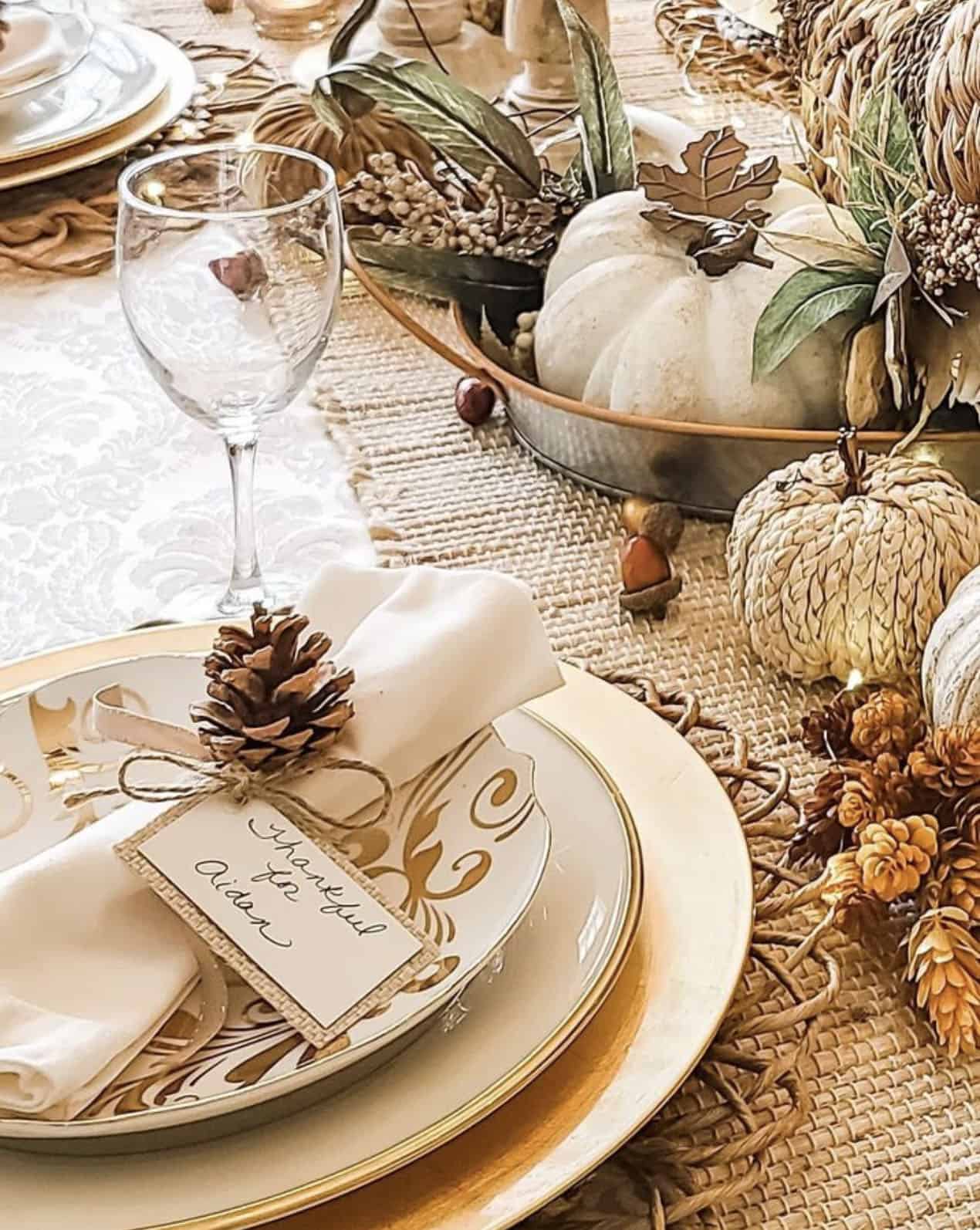 cornucopia-centerpiece-for-thanksgiving-decorated-dining-table