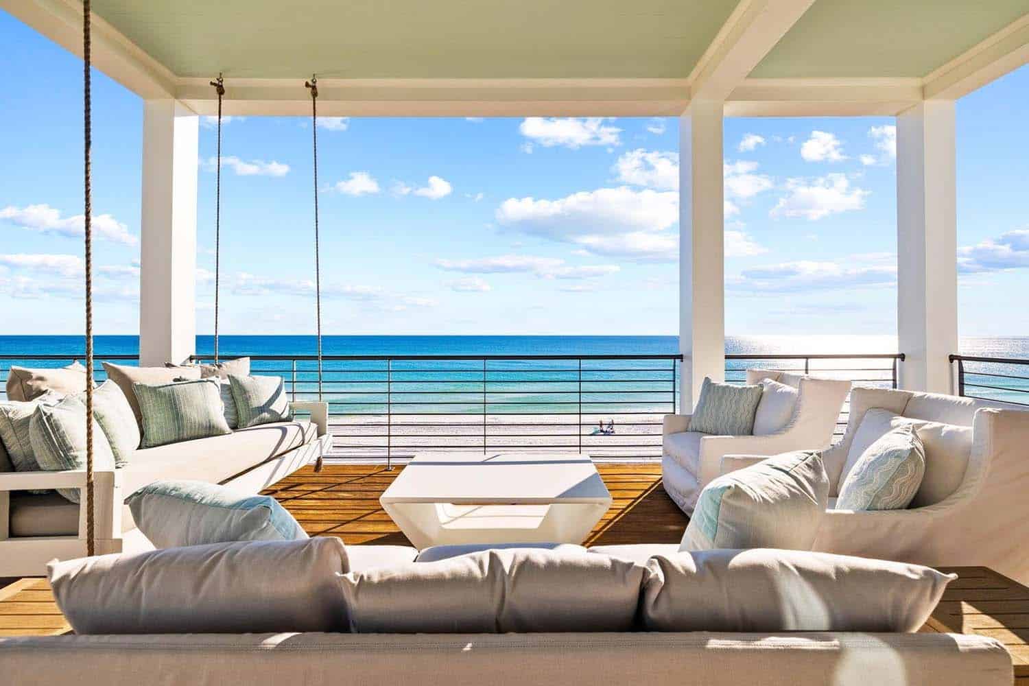 beach-style-balcony-with-a-hanging-swing