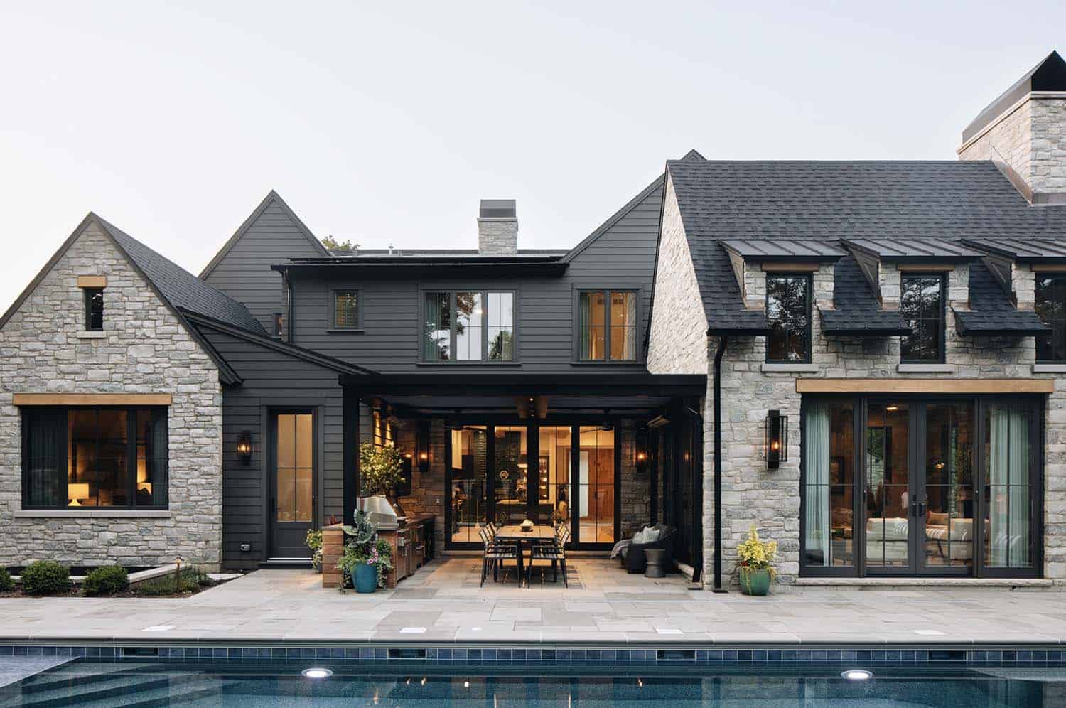 This beyond spectacular house in Chicago has drool-worthy details