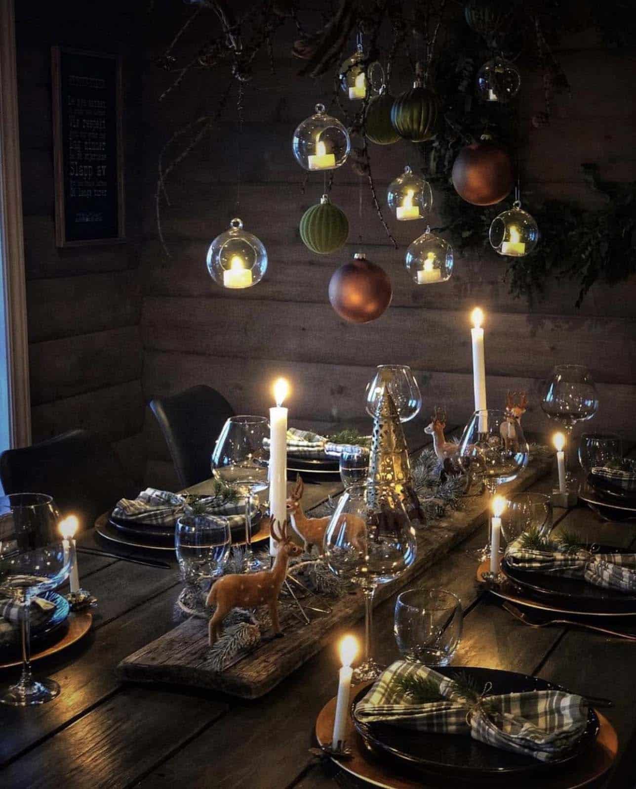 christmas-table-setting-with-hanging-ornaments