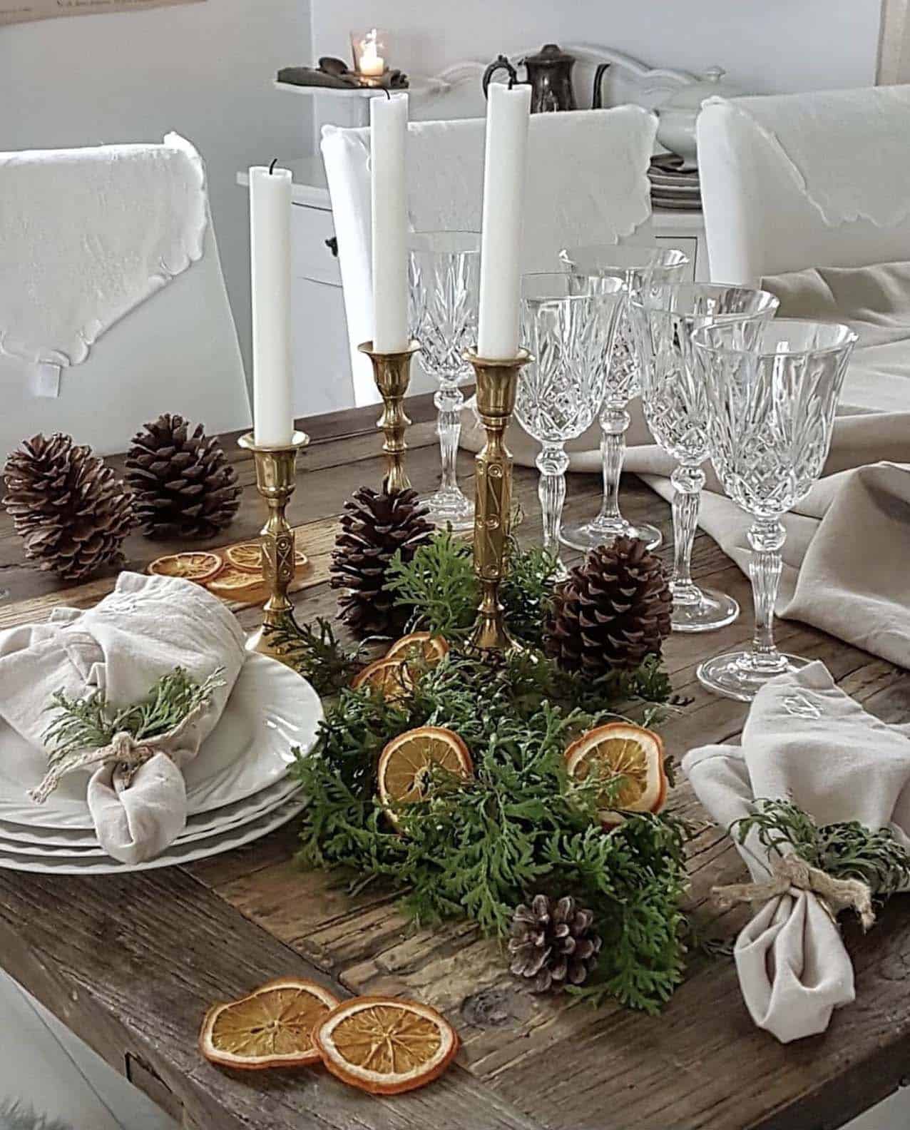 elegant-christmas-table-setting