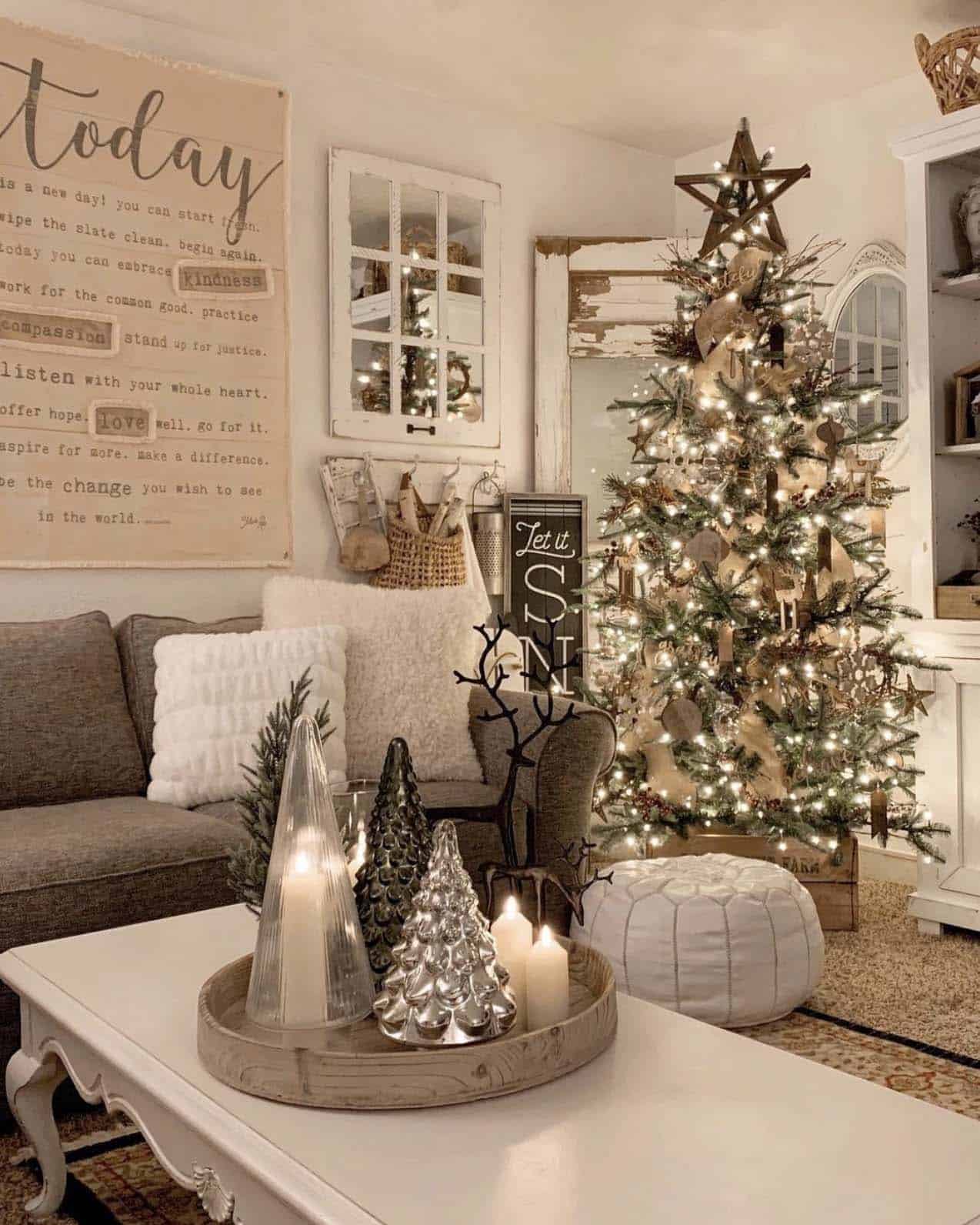 living-room-with-white-christmas-decor