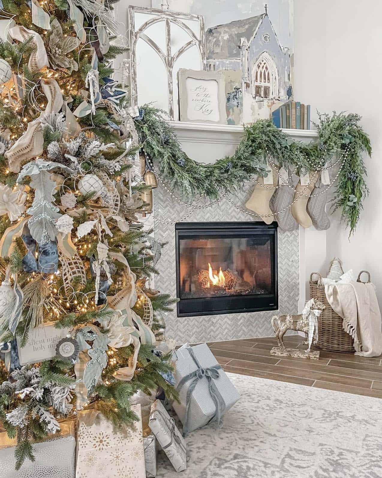 christmas-decorated-living-room-with-blue-and-white