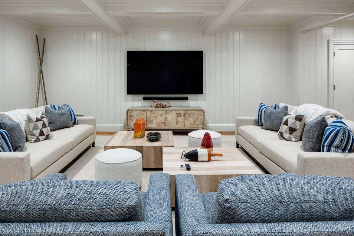 transitional-style-family-room