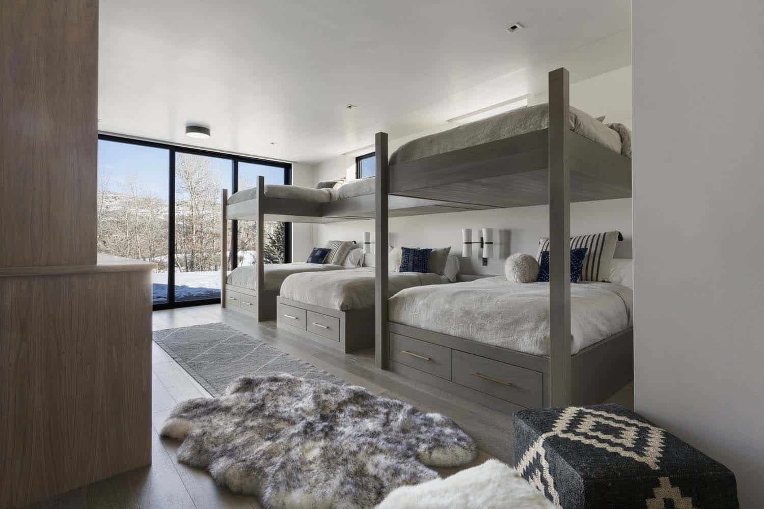 industrial-modern-bunk-bedroom