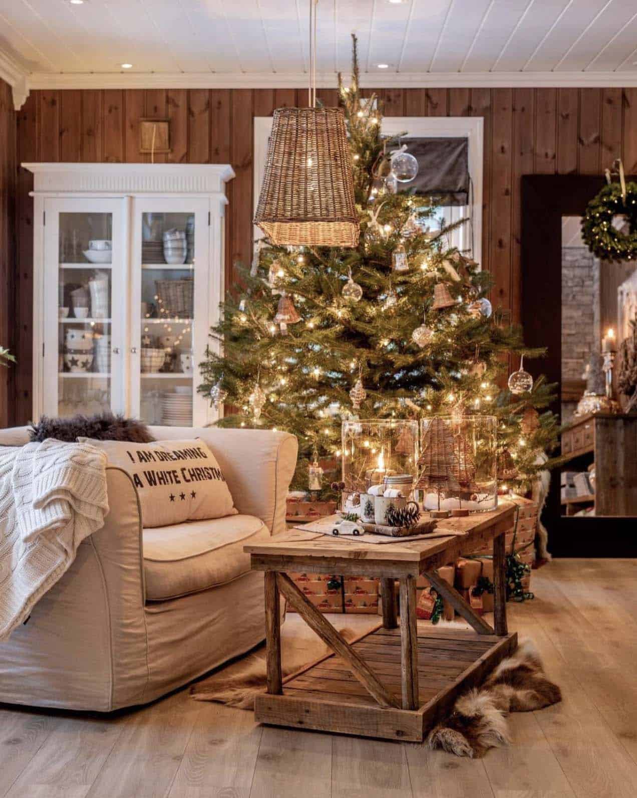 christmas-decorated-living-room-with-a-tree