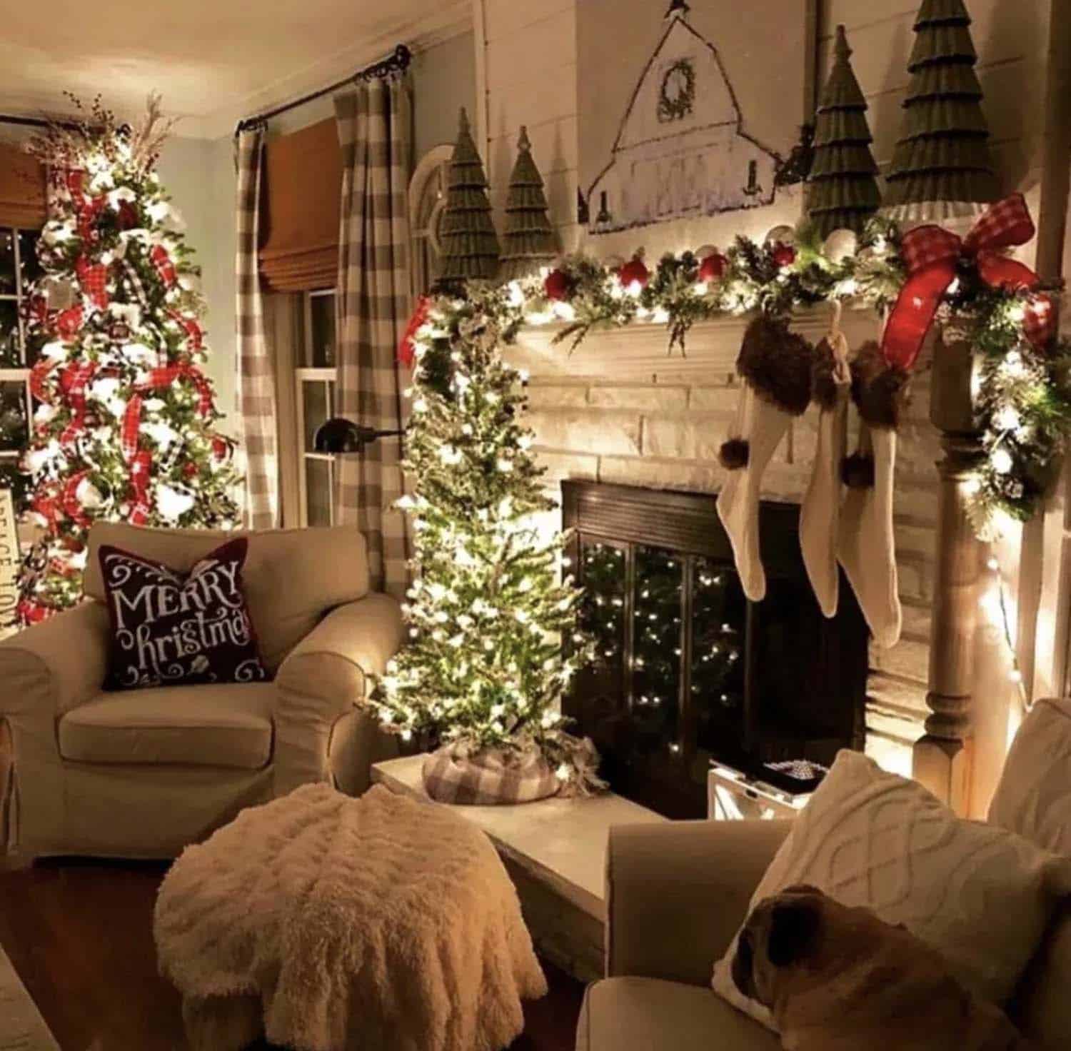 cozy-living-room-with-christmas-decorations