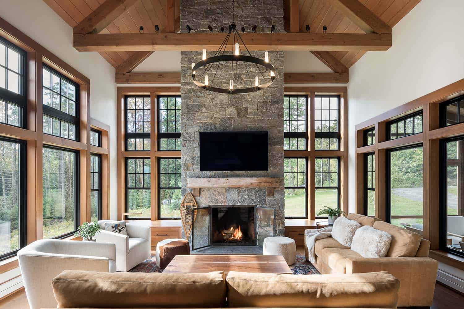 A Vermont ski house with a beautiful craftsman style aesthetic: Winterfell