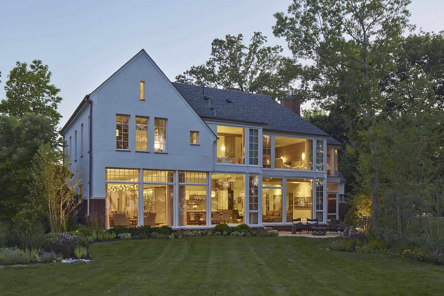 A Tudor-style house gets a stunning modern twist on Chicago’s North Shore