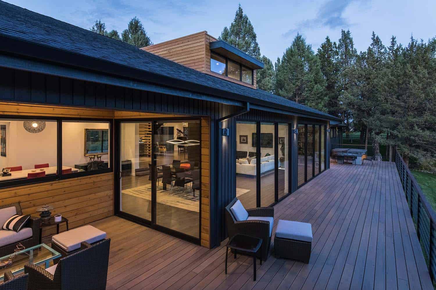 modern-rear-deck-peering-into-the-living-and-dining-areas