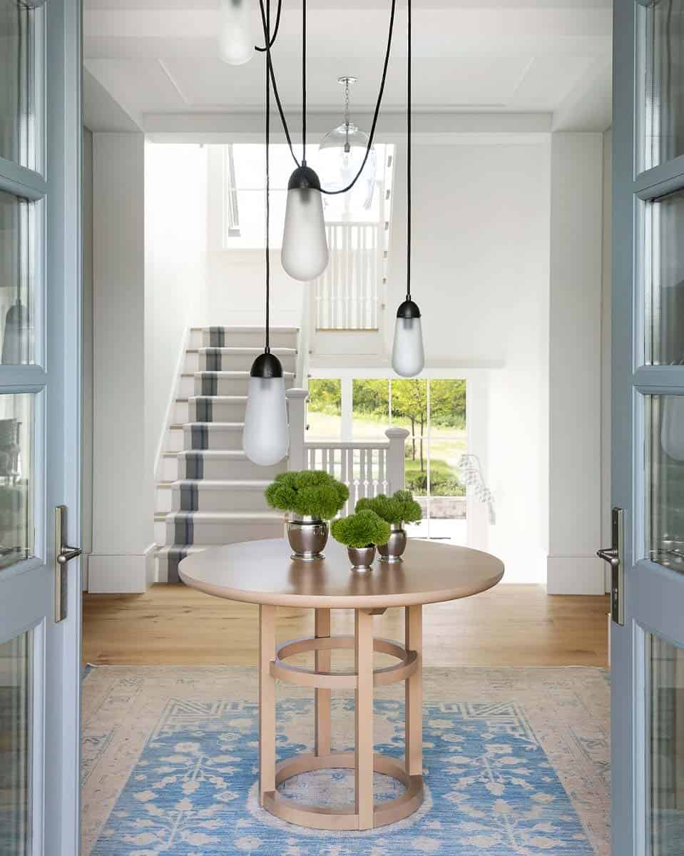 swedish-inspired-country-house-entry