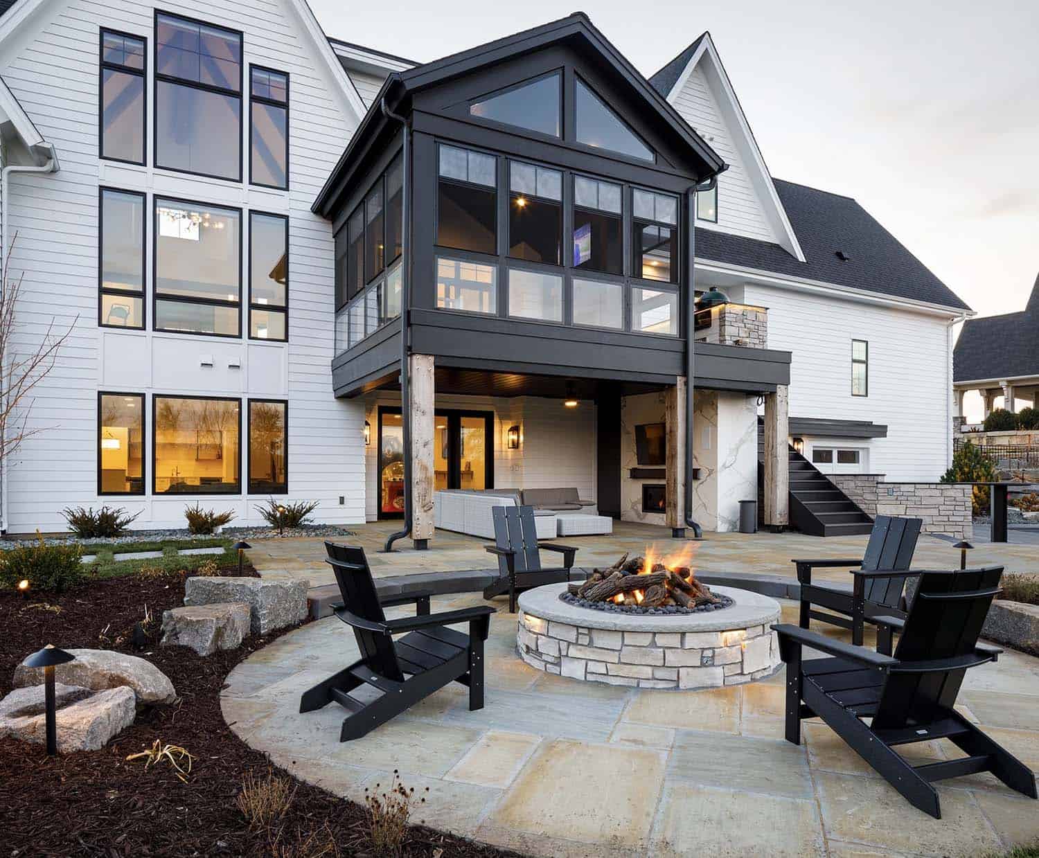 transitional-farmhouse-style-exterior-backyard-patio