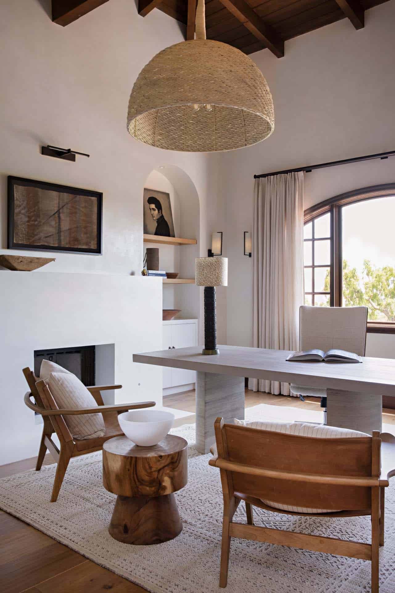 mediterranean-style-home-office