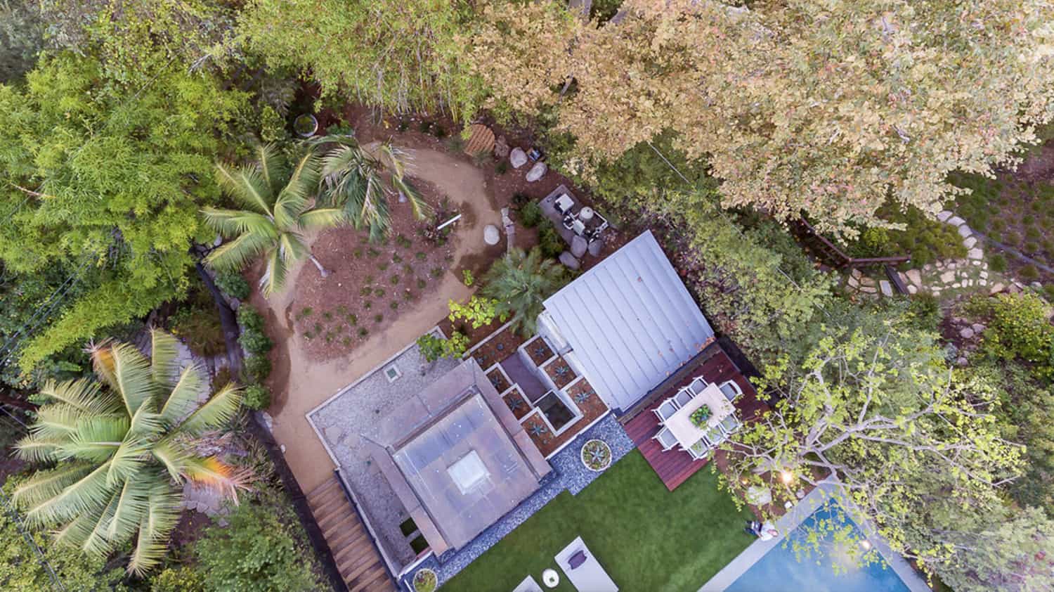 contemporary-farmhouse-aerial-view