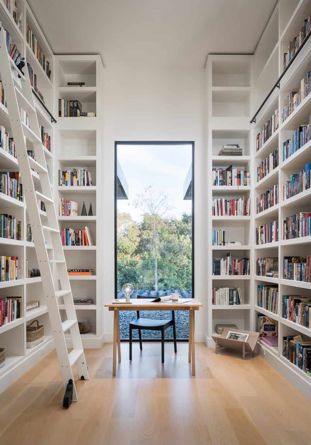 contemporary-home-office-and-library